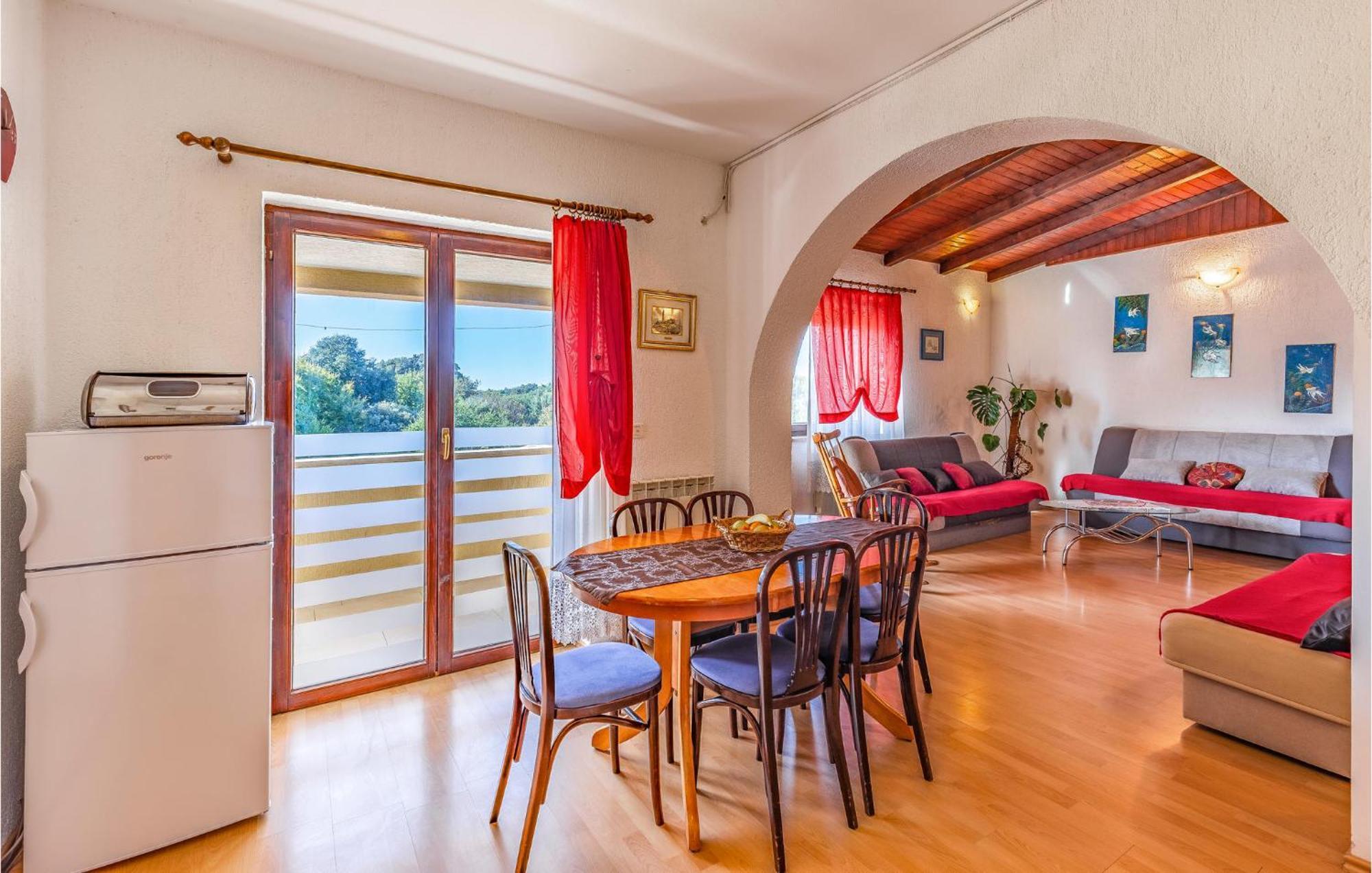 Gorgeous Apartment In Pula With Kitchen Exterior photo